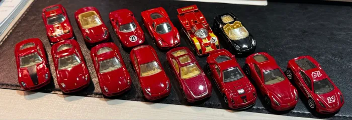 Lote Hot Wheels Ferrari
