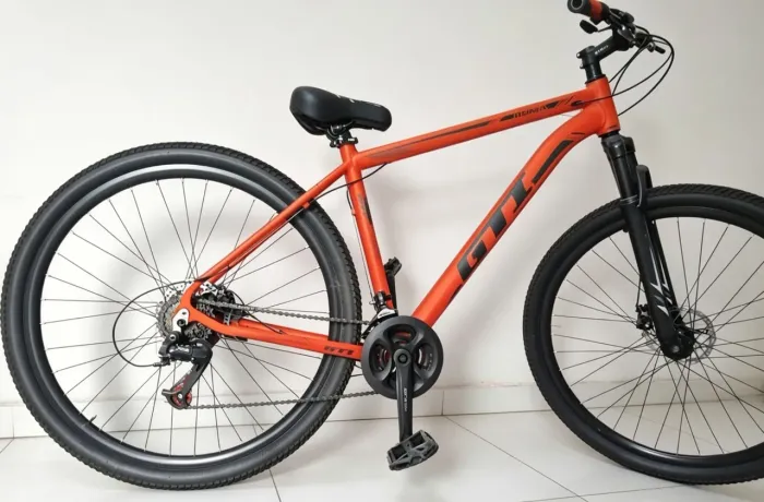 Bicicleta (semi nova) 