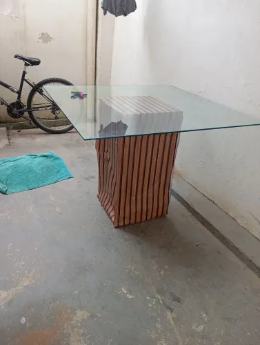 Mesa de vidro 4cadeiras