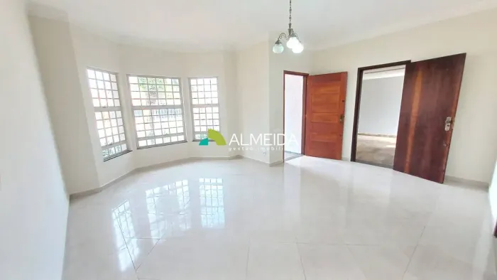 Casa com 3 dormitórios à venda, 183 m² por R$ 750.000,00 - Centro - Rio Claro/SP