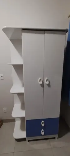VENDO GUARDA ROUPAS E CÔMODA INFANTIL