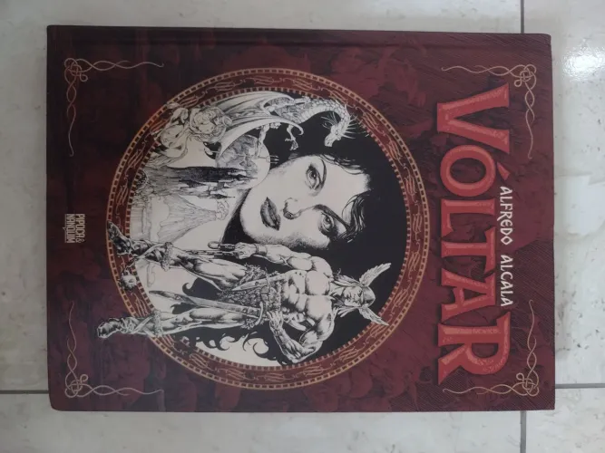 Vóltar e outras histórias - Alfredo Alcala. Pipoca &Nanquim.