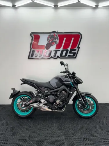 2025 - Yamaha MT-09 850cc - 9.737 km