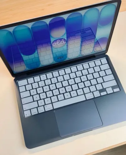 Notebook Apple NEO A18 Pro 13? 2026 256GB SSD 8GB RAM Compacto e Sofisticado