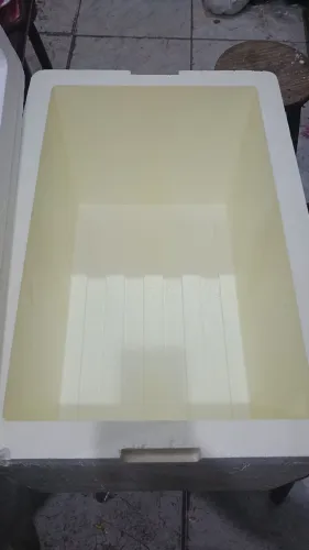 Caixa de isopor (120 litros)