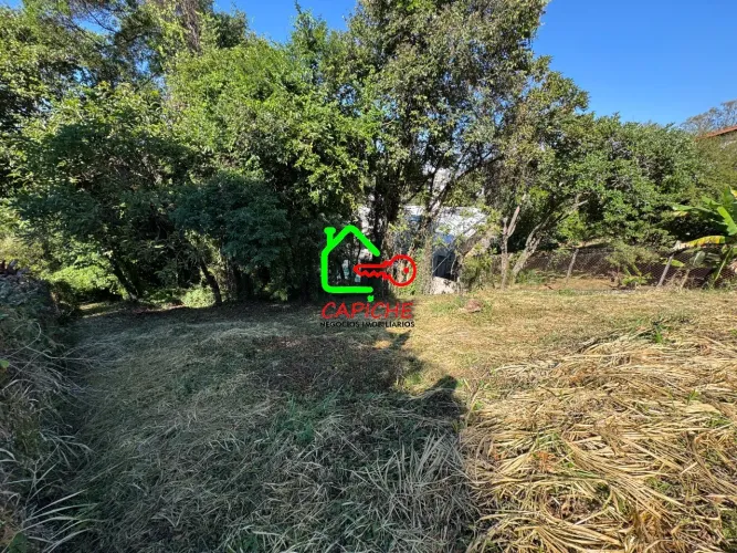 Terreno à venda no Condomínio em Vinhedo-SP, no Bairro Marambaia - 937,56m² de área!