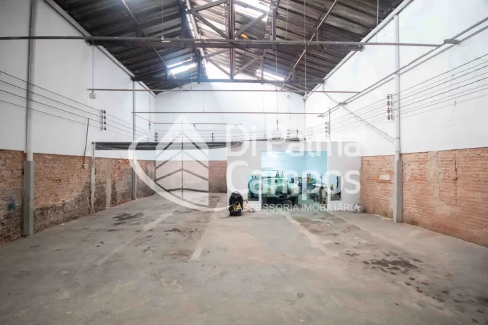 Galpão semi individual para locação 180m² no Ipiranga com energia trifásica