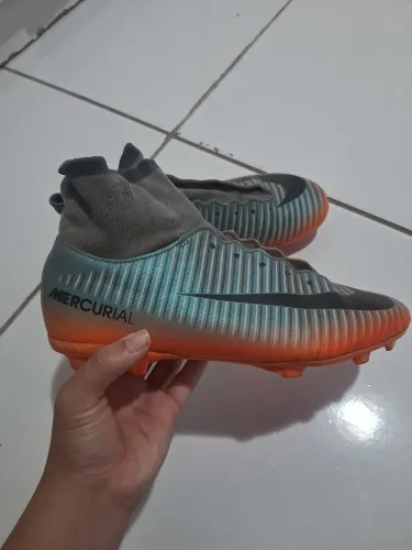 chuteira Nike Mercurial Superfly V CR7 FG