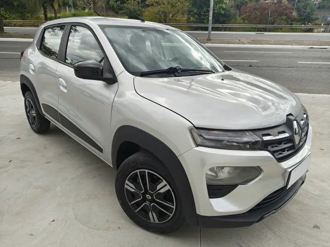 Renault Kwid Intense 1.0 Flex 12V 5P Mec. 2023