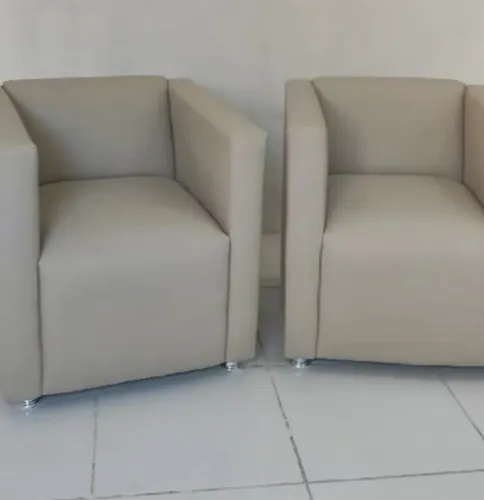 Poltronas sob encomenda, cores desejadas, apartir Rs 330,00 contato 98-9 *