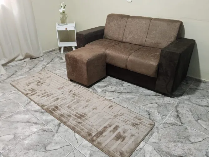 Poucas Unidades neste valor. Sofá Cotijuba 3 lugares e puf grátis