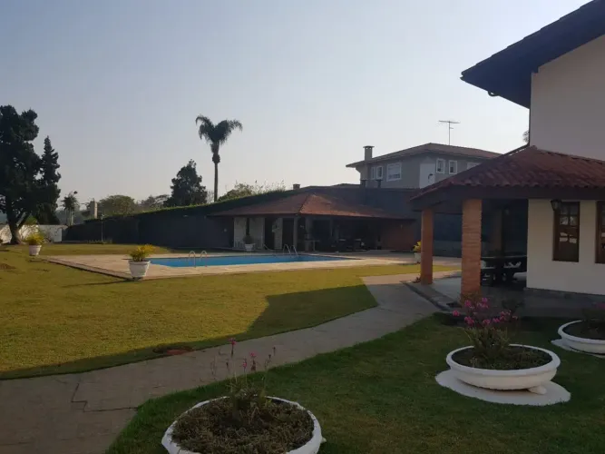 Casa de Alto Padrão Granja Viana 2 Cotia/SP CONDOMINIO FECHADO ACEITA PERMUTA