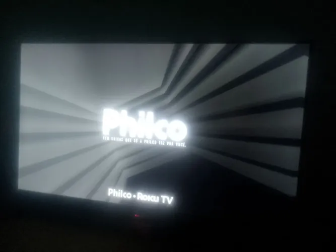 Smart TV Philco 32 polegadas nova com menos de 5 meses de uso,pra vender hoje,sem defeitos