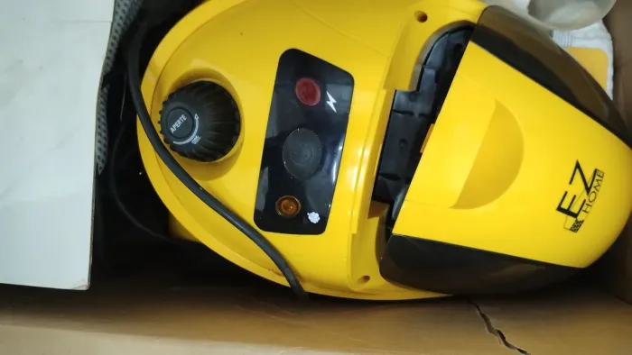 Máquina de limpeza a vapor