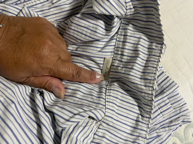 Calça e camisa doll de marca tecido tipo popeline tamanho g azul com listras branca