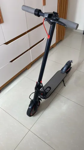 Patinete Elétrico Pneu maciço