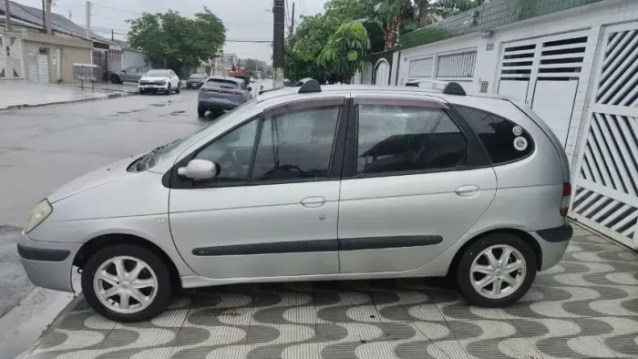 Renault Scenic Hi-flex/express. Hi-flex 1.6 16V 2009