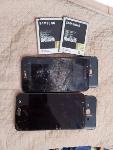 Dois Celulares Samsung J7 (Ler a Descrição)