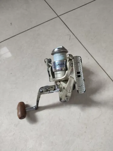 Molinete Argus JA 1000