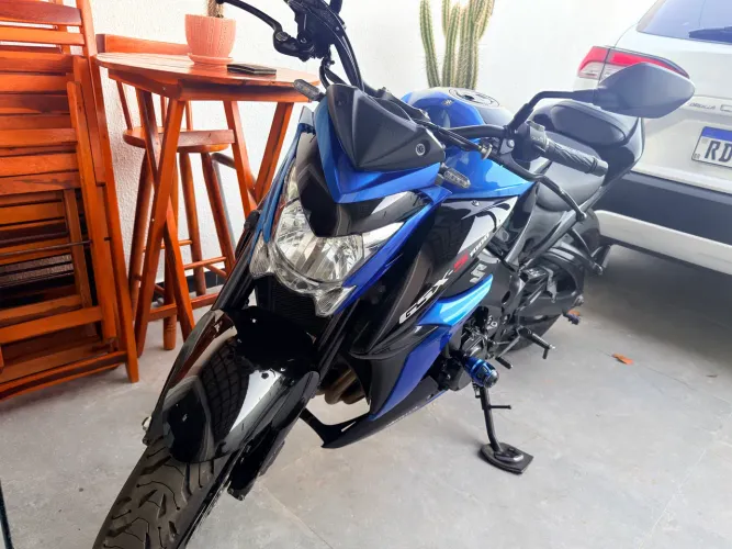 GSX-S100