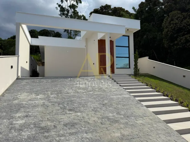 Casa térrea sozinha no terreno: 3 dorm (1 suíte), jacuzzi - Bosque de SJ