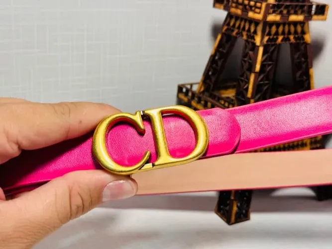 CINTO FEMININO ACINTURADO COURO GENUINO RESINADO PINK COLEÇÃO DIOR PREMIUM CD FIVELA OURO