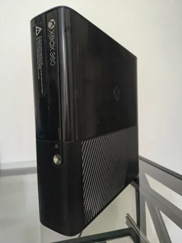 XBOX 360 SUPER SLIM - NUNCA ABERTO! - Faço entrega em JF grátis!