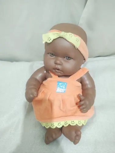 Boneca neneca negra bebezão super toys
