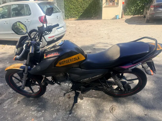 Factor 125 cc preta . Toda revisada