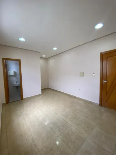 Alugo excelente Sala Comercial, 20m², TÉRREO - RUA JOÃO VALÉRIO
