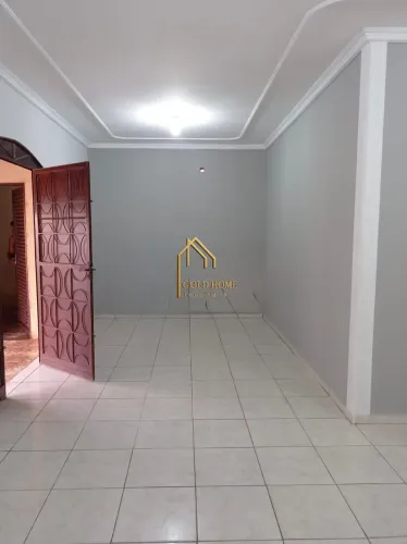 Casa à Venda  Parque Cuiabá - Via Pública