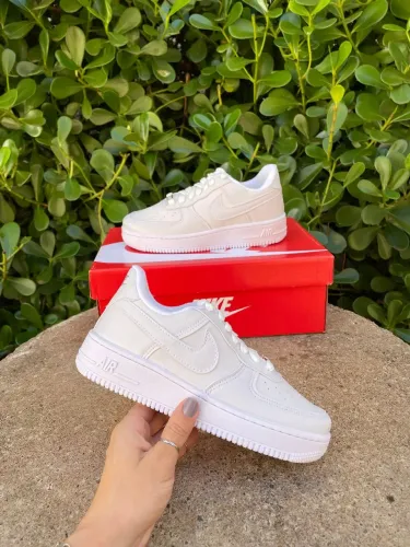 Tênis sneakers branco feminino