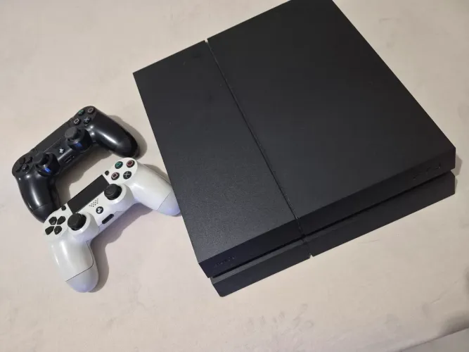 ? PS4 Fat 500GB - Completo