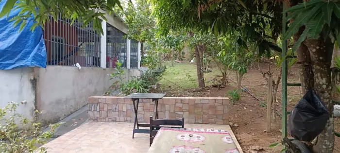 Sítio com igarapé e piscina 