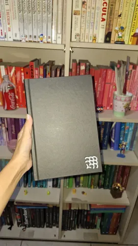 Livro Coleção Intrínsecos- Forward (capa dura e com brindes) 