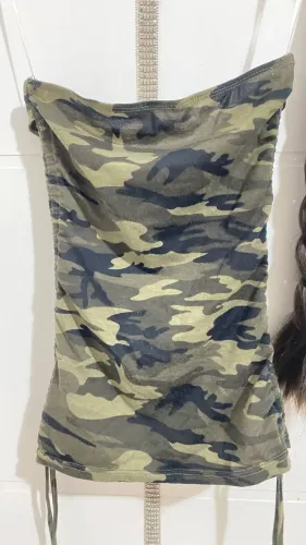 Blusa Tamanho PP Cor camuflada com estampa de Strass estilo alternativo