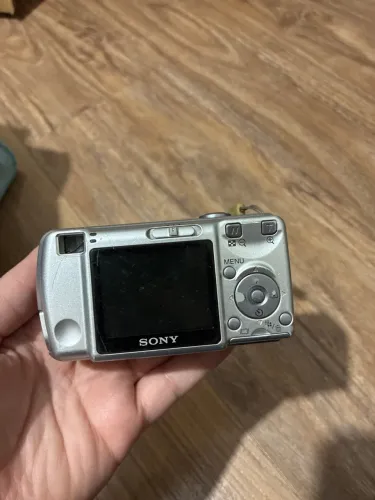 Câmera sony - Cyber-shot 6.0