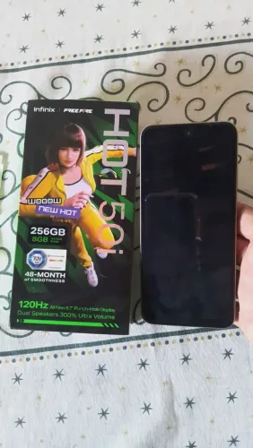 Celular infinix hot50i 256gigas 8ram novo sem marca de uso ZAP *08