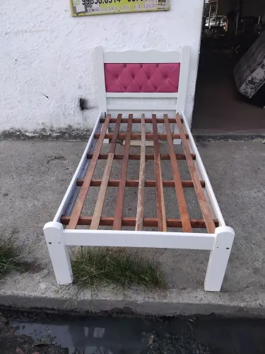 Cama de solteiro madeira maciça