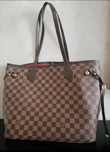 Vendo bolsa feminina 