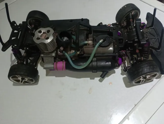 CARRINHO A NITRO + CONTROLE a aceita troca  celular, vídeo game algo do meu interesse 