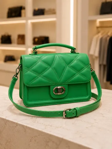 BOLSA VERDE KIWI MODERNA E SOFISTICADA - ESTILO QUE CHAMA ATENÇÃO!