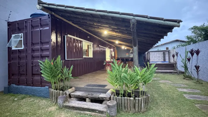 Linda casa Container  na praia 