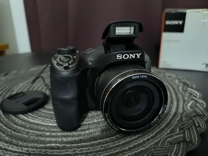 Máquina Fotográfica Sony