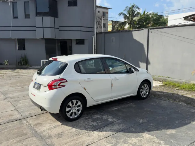 Peugeot 208 Active/active Pack 1.5 Flex 8V 5P 2014