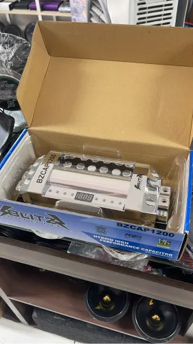 Mega capacitor blitz 12 farad