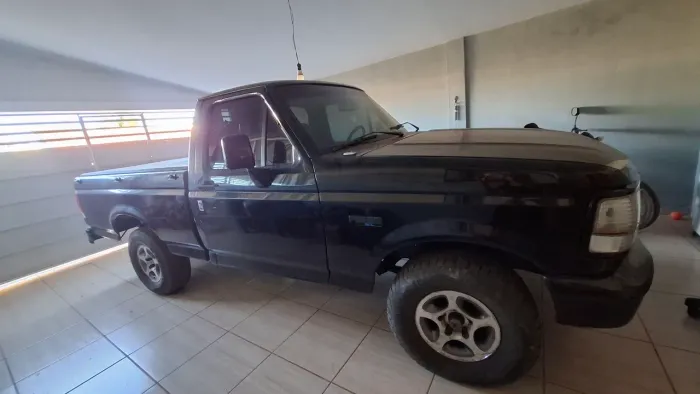 Ford F-1000 Xlt/xl Lighting 4.9i 1998