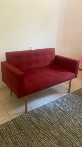 POLTRONAS VERMELHAS EM ÓTIMO ESTADO, APENAS 6 MESES DE USO!