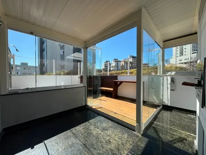 Cobertura com hidromassagem 2 quartos, suíte, 1 vagas que cabem 2 carro - Bairro Castelo/B