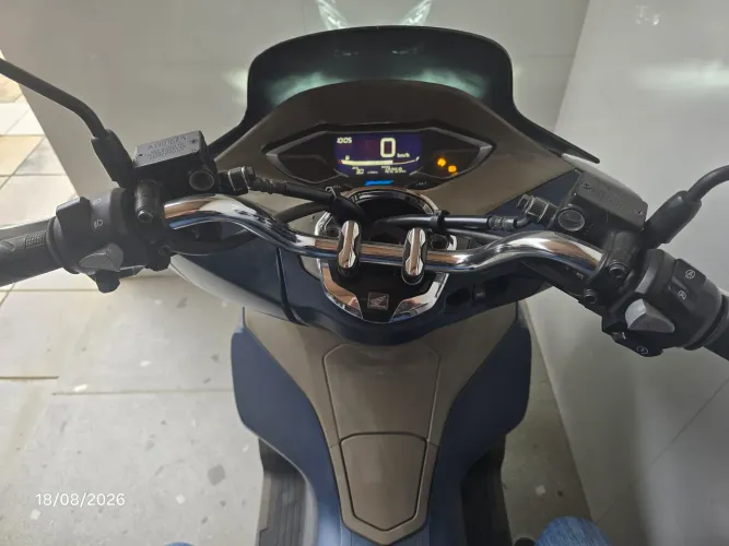 PCX 160 DLX ABS